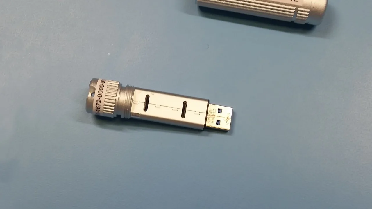 Модифицированная USB-флешка ESA для эксперимента SODI-DCMIX на МКС
